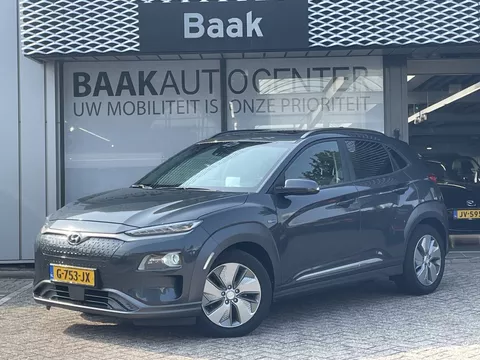 Hyundai Kona EV Premium 64 kWh | Schuifdak | Leer | Stoelventilatie | Camera