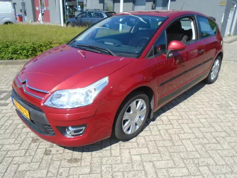 Citroen C4 Coup&eacute; 1.6 VTi VTR Nieuwe Apk