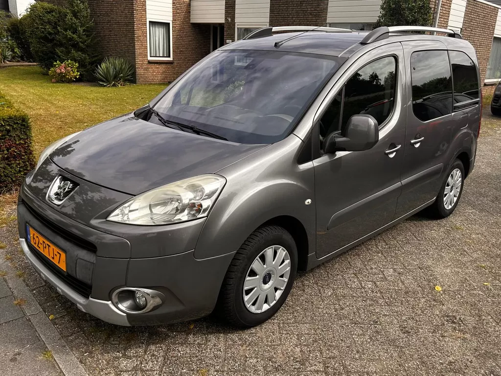 Peugeot Partner Tepee 1.6 VTi XT Executive 1e Eigenaar / Airco / Cruise Controle / 2 x Schuifderur / NAP / Nieuwe APK