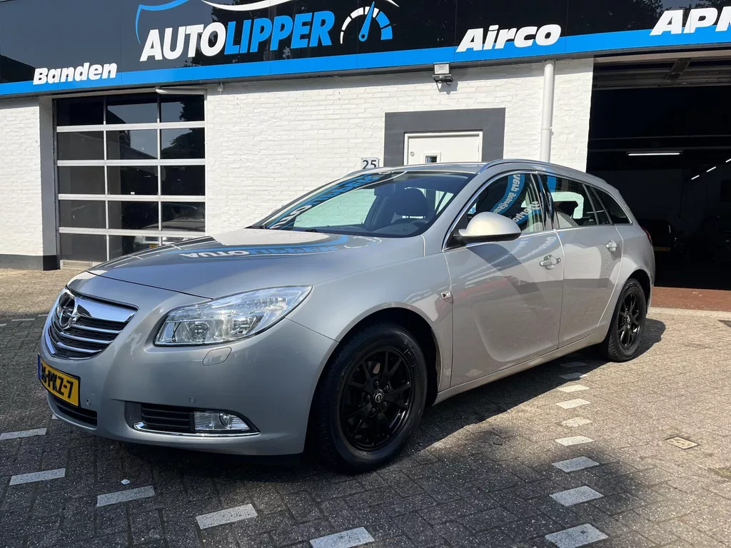 Opel Insignia Sports Tourer 1.8 Edition