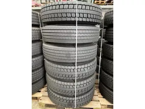 Goodyear Tyres 11 x 22,5 + rimms  22.5R / 8.25