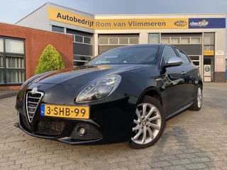 Alfa Romeo Giulietta 1.6 JTDm Distinctive | 1e Eigenaar | Diesel met 142.407 km! | Origineel NL geleverd! |