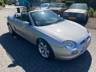 MG F 1.8i leuke cabrio