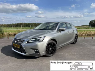 Lexus Lexus CT200h Business launch edition Dealer onderhouden!