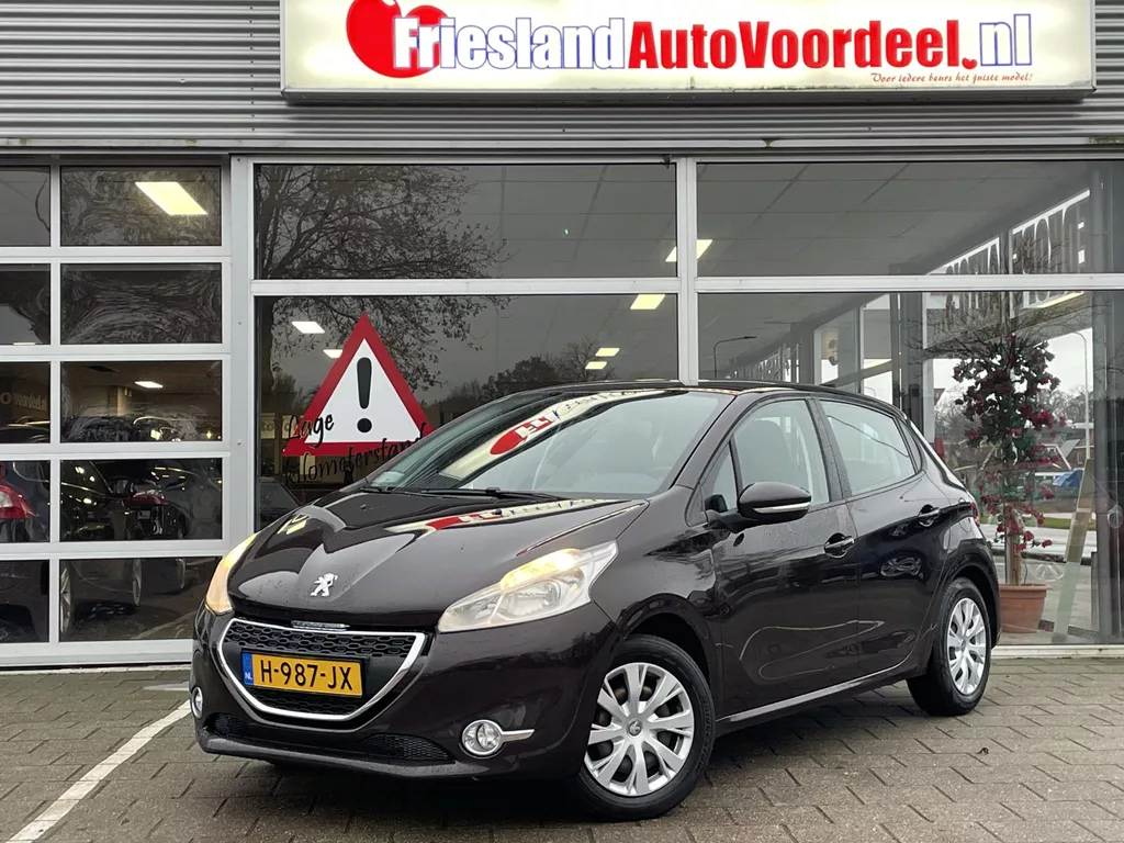 Peugeot 208 1.2 VTi Allure /Airco/ 5 drs/Multi media voorbereiding/APK 08-2025/