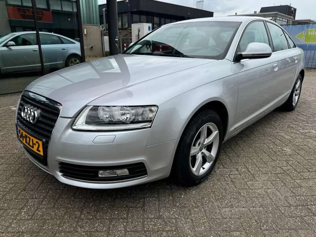 Audi A6 Limousine 2.0 TFSI Business Edition / Navi / Trekhaak