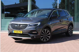 Opel Grandland X 1.6 Turbo Hybrid4 Ultimate