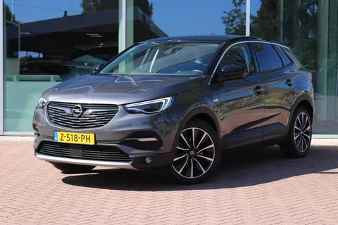 Opel Grandland X 1.6 Turbo Hybrid4 Ultimate