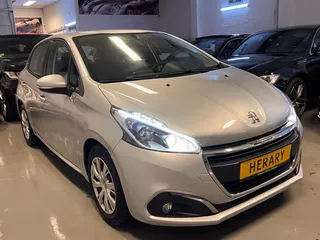 Peugeot 208 1.6 Blue HDi 5-Doors Navi Bj-17 EURO-6