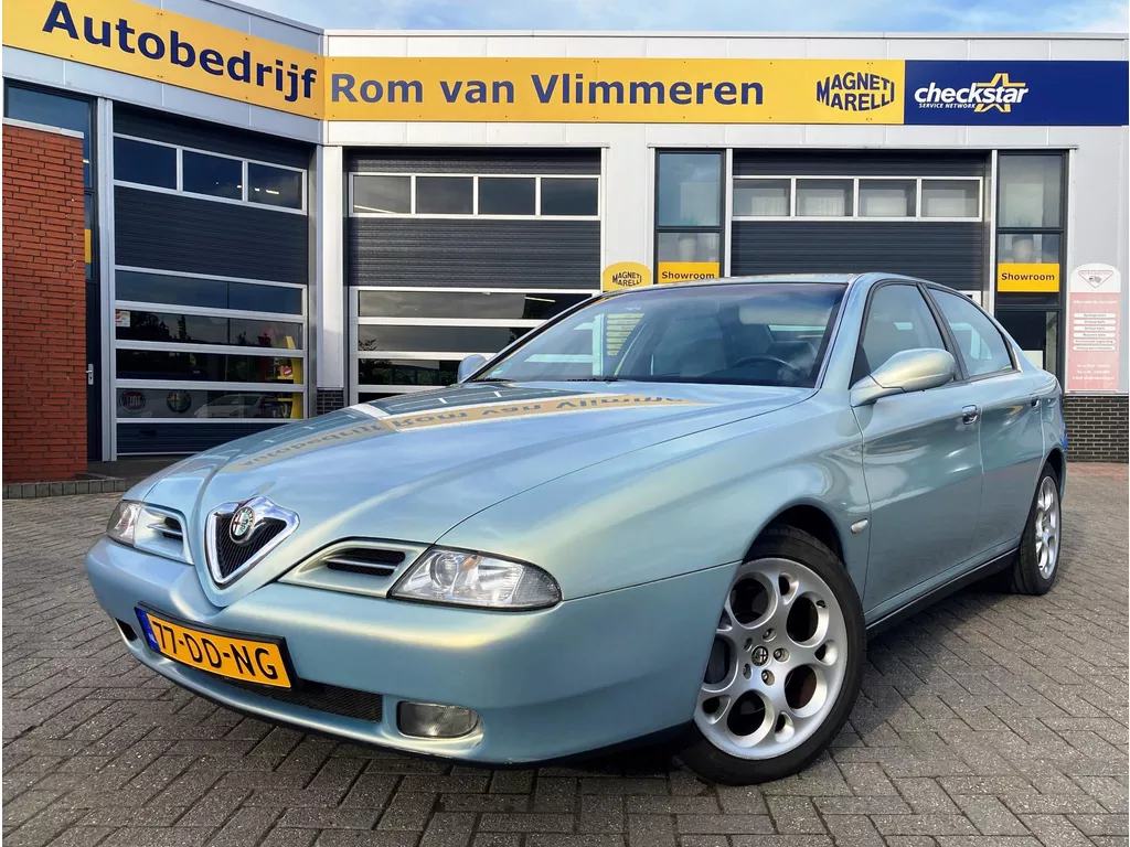 Alfa Romeo 166 2.5 V6 Sportronic Zeer unieke verschijning, mooie youngtimer