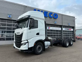 Iveco S-WAY 570 6x2 twin lift