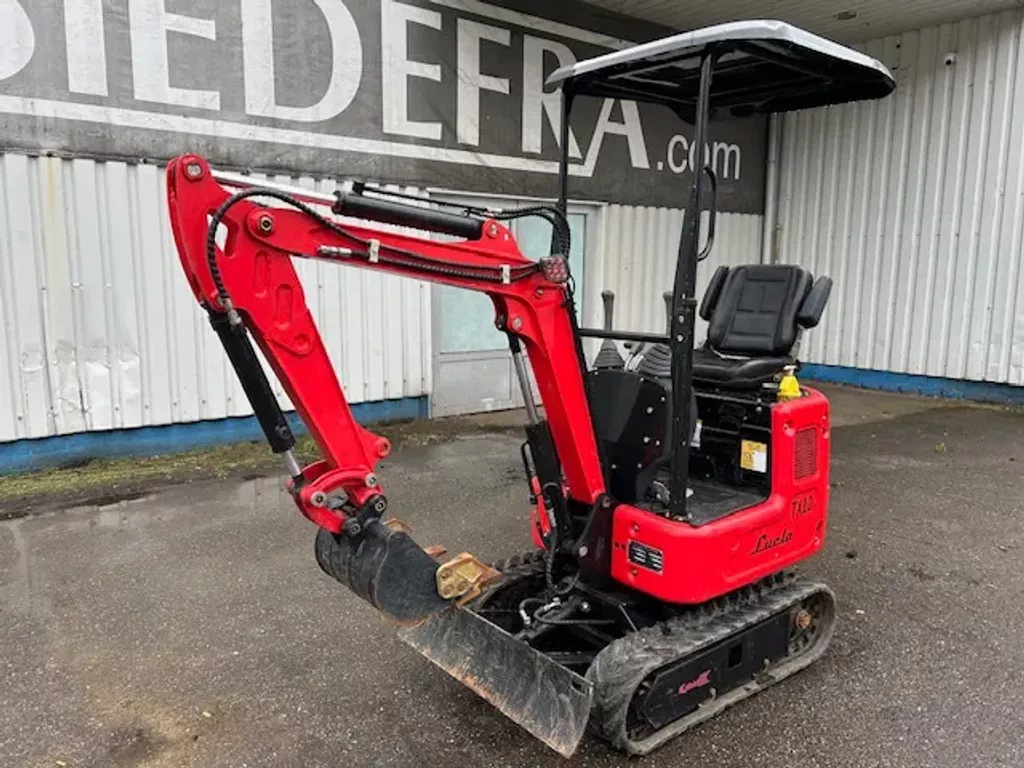 Lucla TX 10 , Mini Excavator , 86 hours only