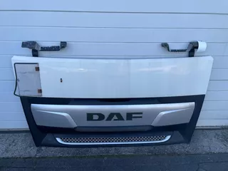 DAF 1835730-1892076-1892077-1892074-2114150-2142806 BOVENGRILLE