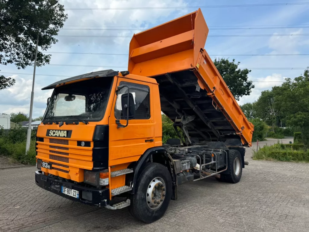 Scania 93H 3 WAY KIPPER / STEEL SUSPENSION