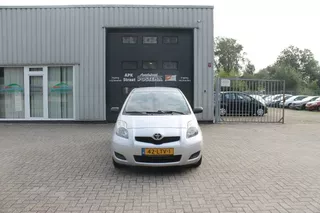 Toyota Yaris 1.0 VVTi Acces MET AIRCO EN NIEUWE APK