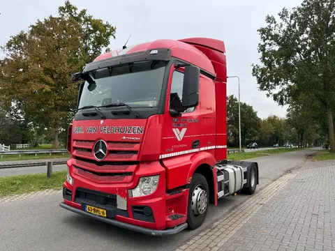 Mercedes-Benz Actros 1942