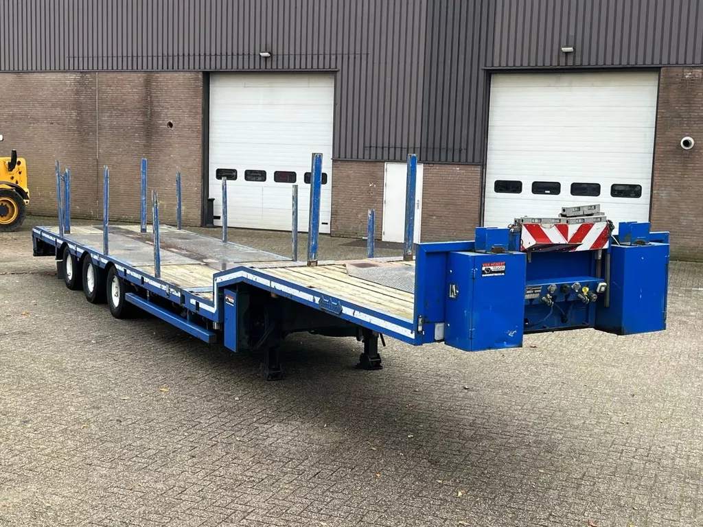 Nooteboom MC0-48-03V/L / 3 x Stuuras / 6.7 Uitschuifbaar / Verbreedbaar / Remote / 85cm LVH / APK 10-2025 / NL Trailer