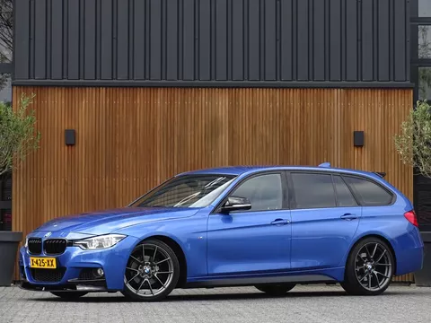 BMW 3 Serie Touring 320i 184PK / M-Sport / M-Performance / LED