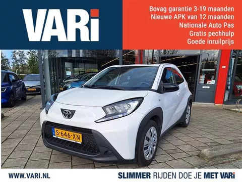 Toyota Aygo X 1.0 VVT-i MT Play