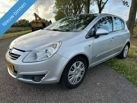 Opel Corsa 1.4-16V Enjoy|stuurverwarming