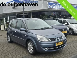 Renault Scénic 2.0-16V Business Line