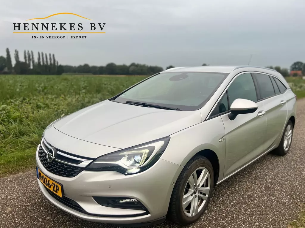 Opel Astra Sports Tourer 1.6 CDTI Innovation Xenon /