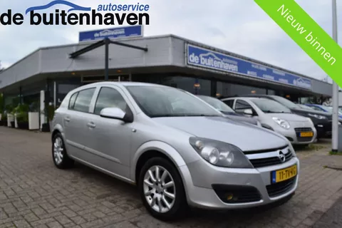 Opel Astra 1.6 Essentia