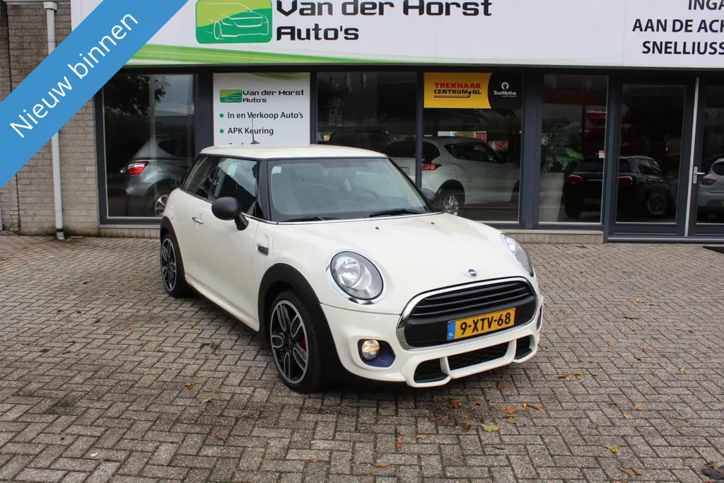 MINI One Mini 1.2 JCW pakket &bull; airco &bull; navi &bull; 18&quot; &bull; NL!