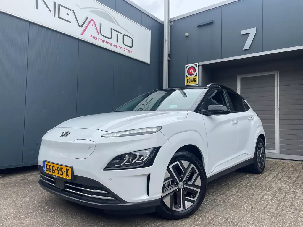 Hyundai Kona EV Premium 64 kWh 204PK &euro;24.900 NA SUBSIDIE