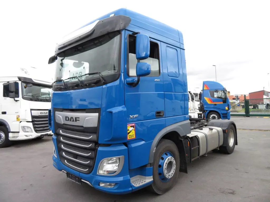 DAF XF 450 FT SPACE CAB ADR