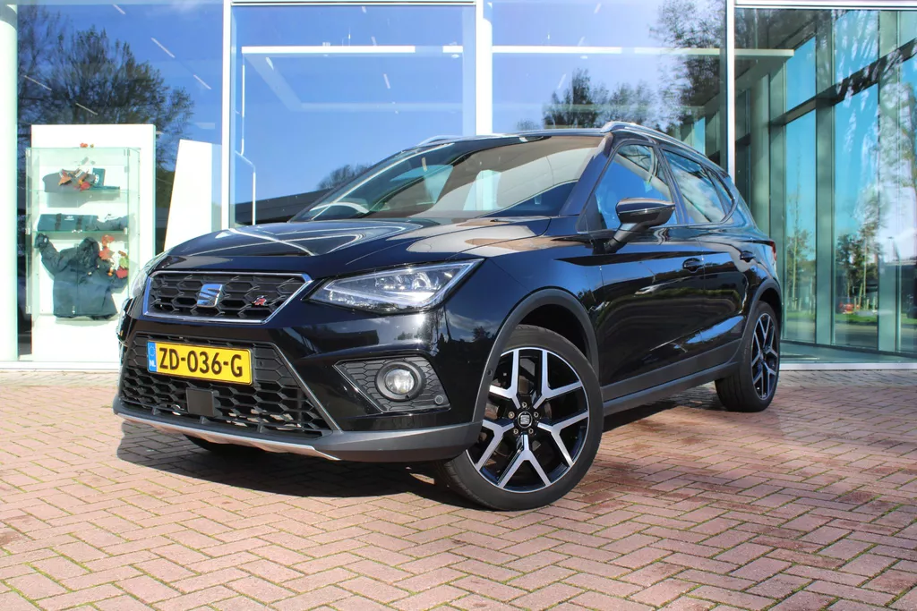 SEAT Arona 1.0 TSI FR Business Intense - Parkeersensoren &amp; Parkeercamera achter - Cruise Control