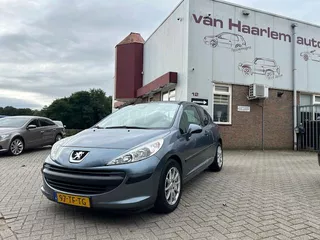 Peugeot 207 1.4-16V XR