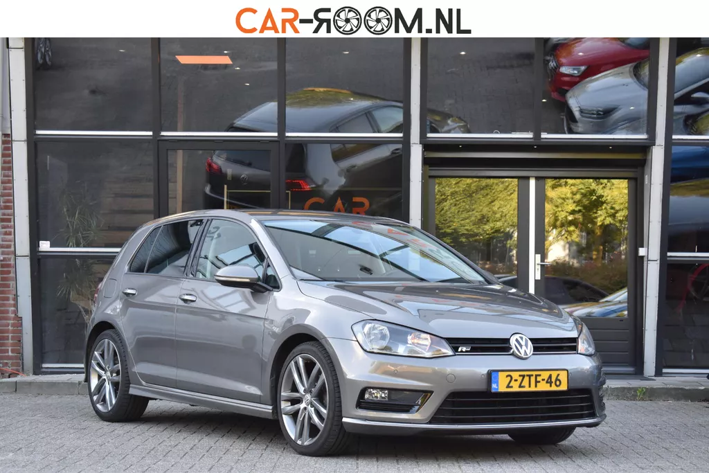 Volkswagen Golf 1.2 TSI R Line Cruise LED Camera Massage