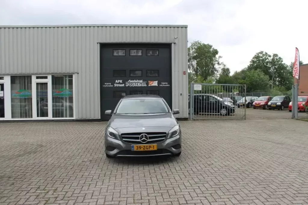 Mercedes-Benz A-klasse 180 Ambition ZEER NETJES GOED ONDERHOUDEN