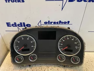 MAN 81.27202-6180 INSTRUMENT PANEL