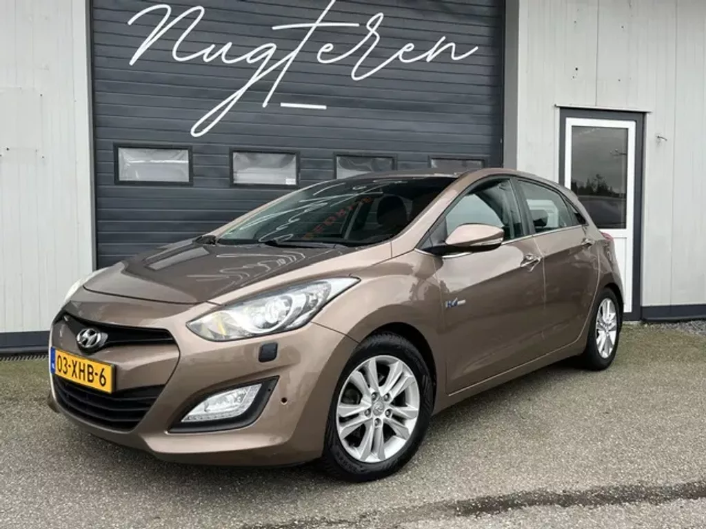 Hyundai i30 1.6 GDI i-Catcher+Leer+Bi-Xenon+Camera