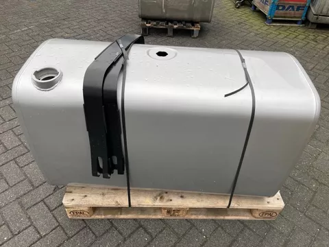 Volvo D-BRANDSTOFTANK 120X69X71 CM