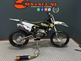 Husqvarna FC 250 2019 Rockstar / FMF no KTM 250 SXF