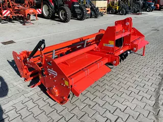 Maschio C 300 landbouwfrees met buizenrol