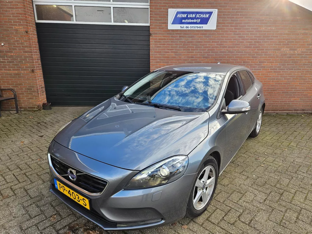 Volvo V40 1.6 T2 R-Design 2014 - Stoelverwarming