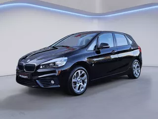 BMW 2-serie Active Tourer 225xe Sport /Apple Carplay/Sportstoelen met stoelverw./HUD/Licht&amp;regensensor/Sportvelgen/(MET GARANTIE*)