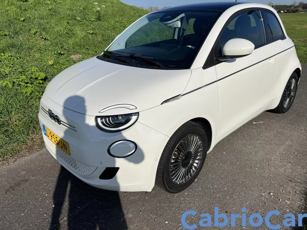 Fiat 500 e Icon 42 kWh GARANTIE Hoge Actieradius 13950 na subsidie