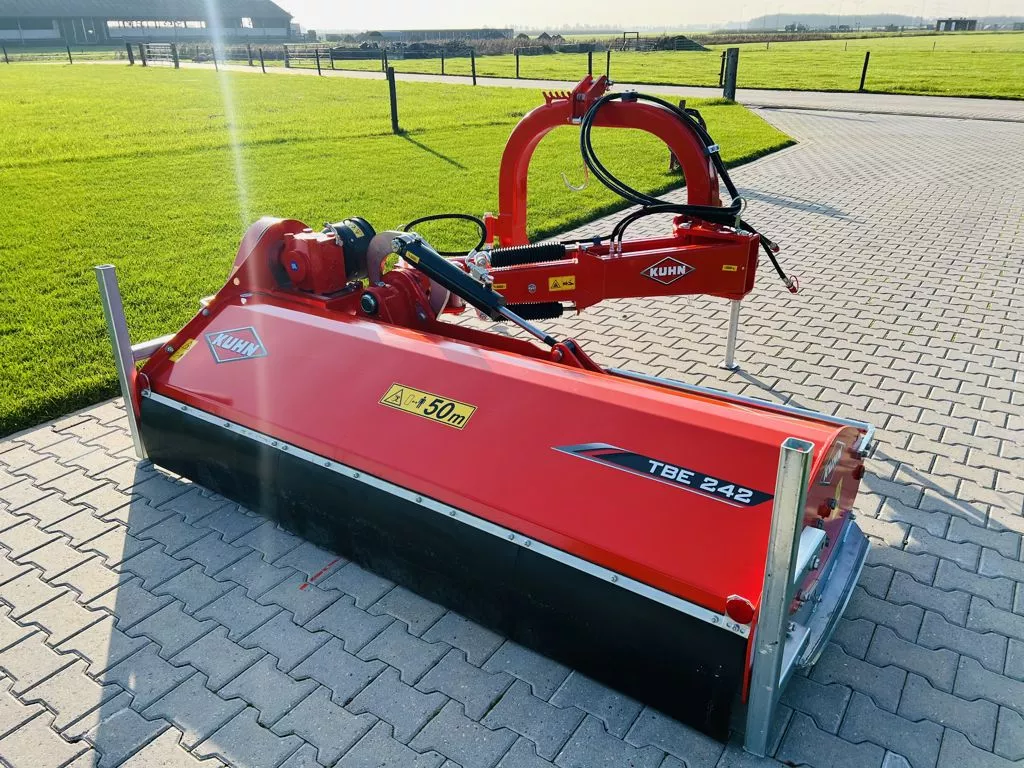 Kuhn TBE 242 klepelmaaier