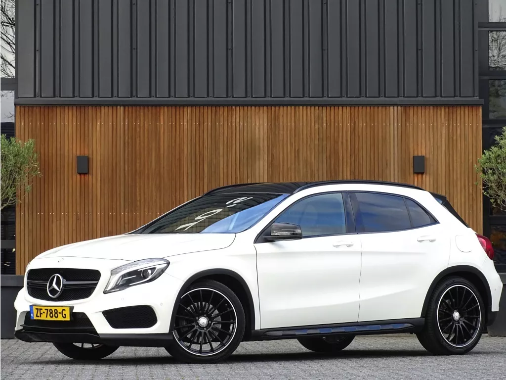 Mercedes-Benz GLA 250 4Matic 211PK Prestige / AMG pakket / LED