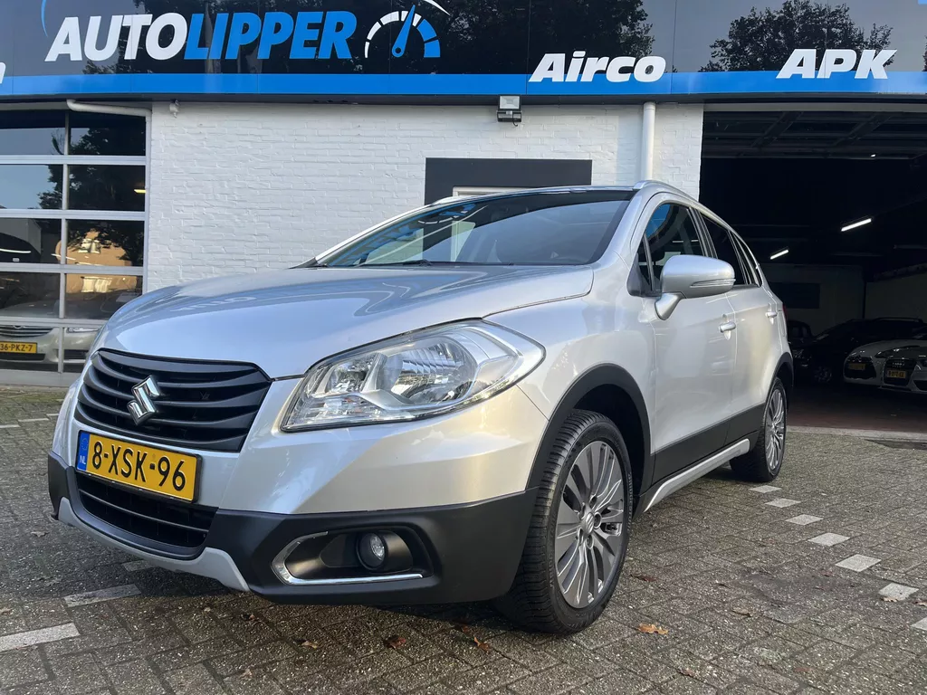 Suzuki SX4 S-Cross 1.6 Exclusive /panorama raam/all season banden/Afneembare trekhaak