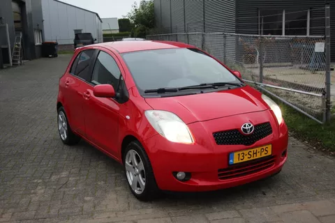 Toyota Yaris 1.3 VVTi Sol 5drs AC elek pakket mooi!!!