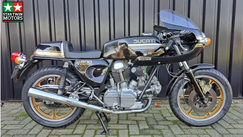 Ducati 900 SS