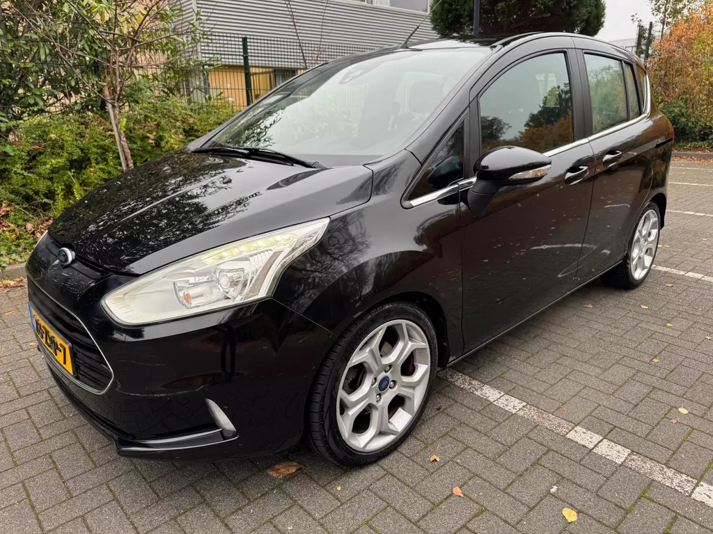 Ford B-MAX 1.0 EcoBoost Titanium / LED / PDC / Leder / Trekhaak