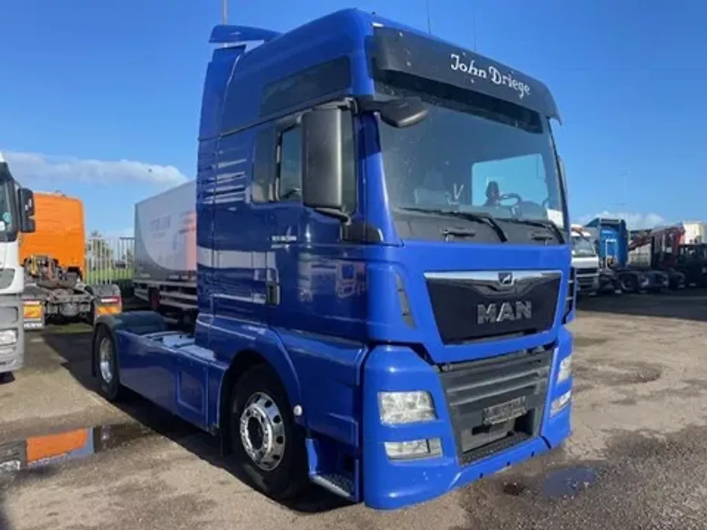 MAN TGX 18.500 XXL/Retarder/Alcoa/Sideskirts/Leather/LOW KM !!!!