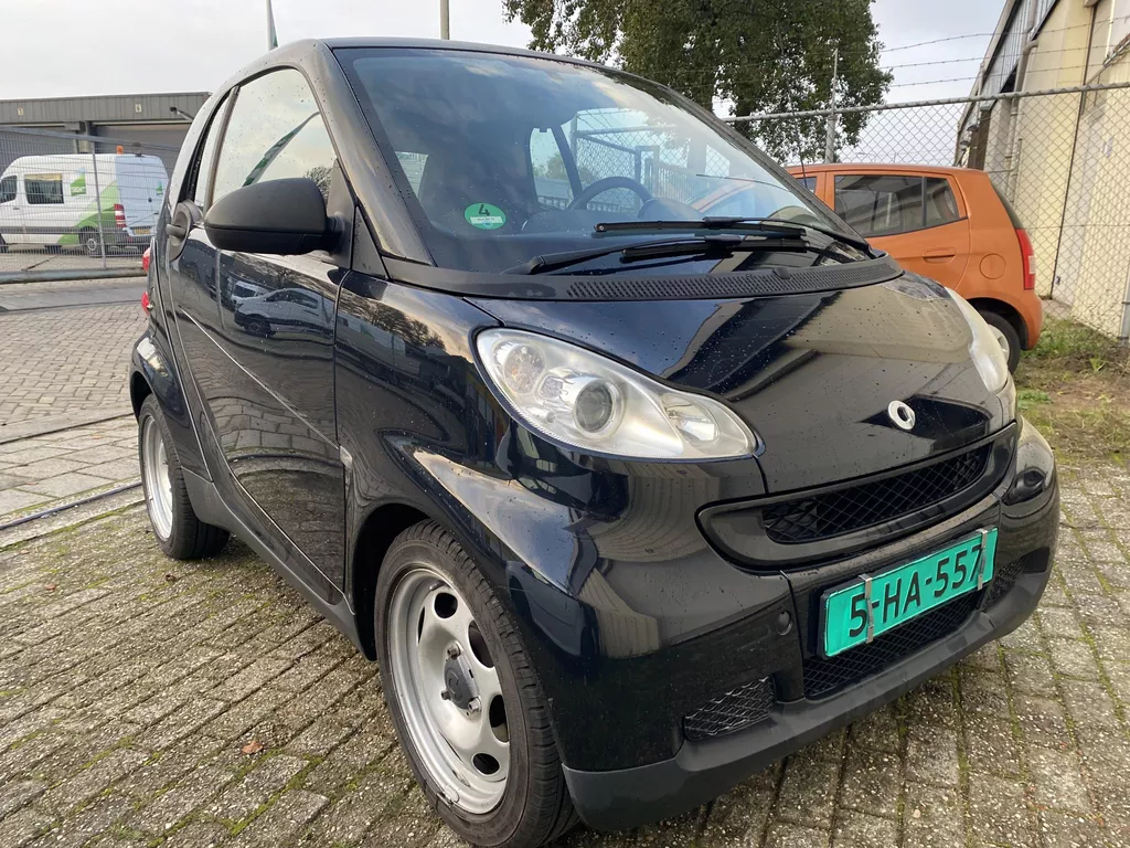 smart fortwo coup&eacute; 1.0 mhd Base